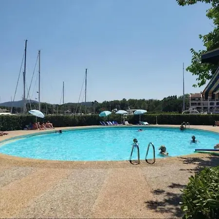 Brigantine111 - Golfe De Saint-tropez - Climatise Avec Vue Sur La Marina Lägenhet