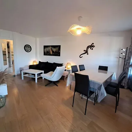 Brigantine111 - Golfe De Saint-tropez - Climatise Avec Vue Sur La Marina Cogolin