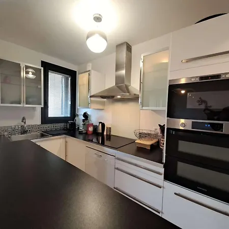 Brigantine111 - Golfe De Saint-tropez - Climatise Avec Vue Sur La Marina Cogolin