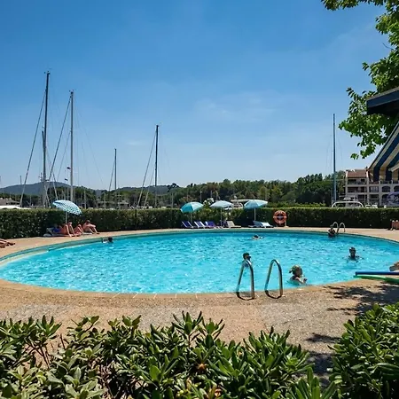 Brigantine111 - Golfe De Saint-tropez - Climatise Avec Vue Sur La Marina 公寓 *